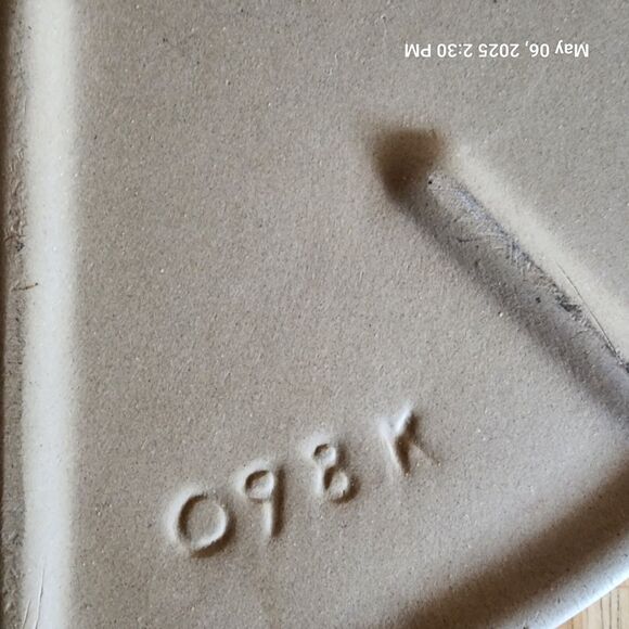 Pampered Chef 13” Round Pizza Stone Family Heritage Collection USA Made 098K - Picture 5 of 9